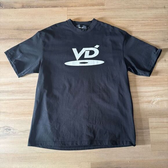Vuja De VD Logo Designer Streetwear Black Shirt Size XL Japanese Luxury Modern - Picture 1 of 5